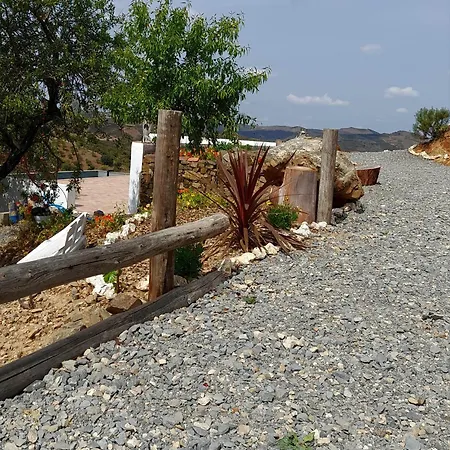 Alojamento de Turismo Rural Amendoa *